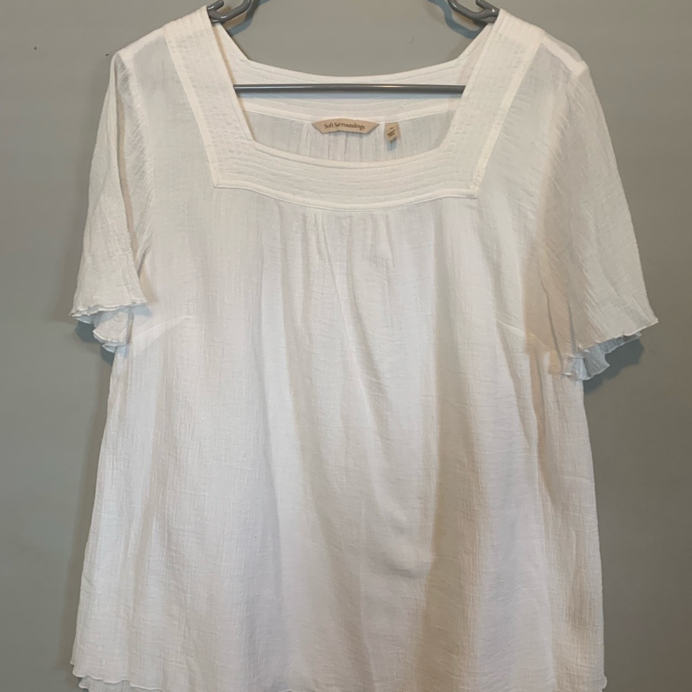 Soft Surrounding White gauzy Top
